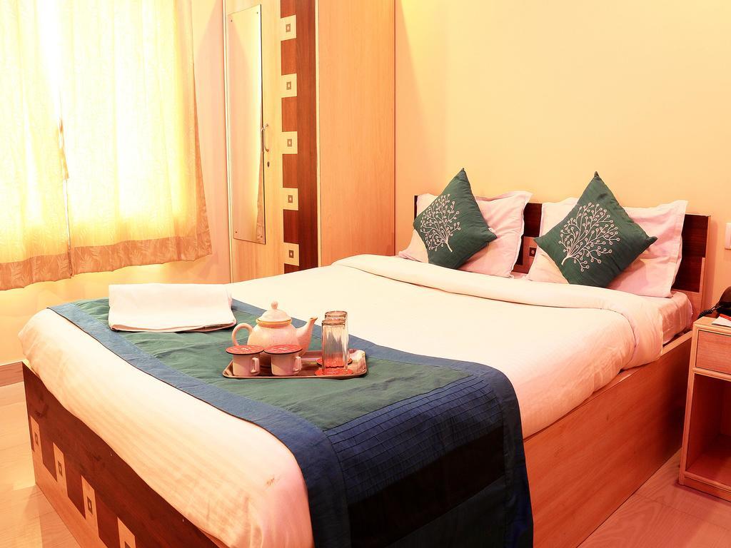 Oyo 1348 Hotel Zaika Inn Hāora 外观 照片