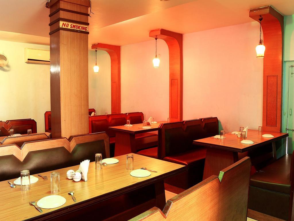 Oyo 1348 Hotel Zaika Inn Hāora 外观 照片